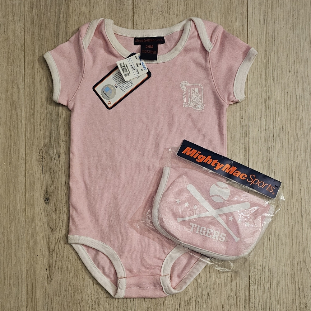 Toddler Pink "Detroit Tiger's" Onesie w/ Matching Bib & Bootie Socks